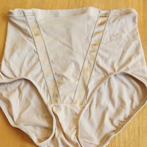 Spanx-like Pantie by Maidenform
